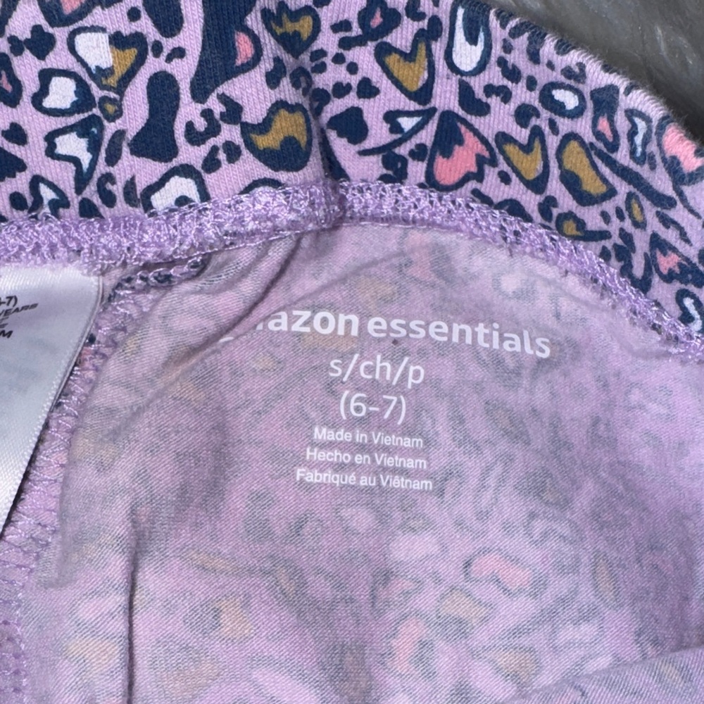Colorful Patterned Shorts Set - Picture 5 of 9
